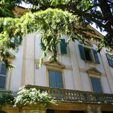 Lejlighed Toscolano-maderno Sleeps 8 Toscolano Maderno