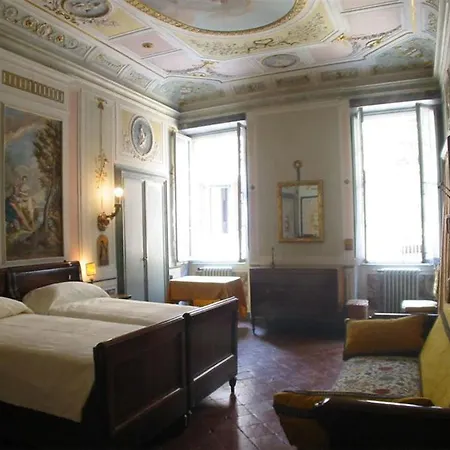 Toscolano-maderno Sleeps 8 Lejlighed